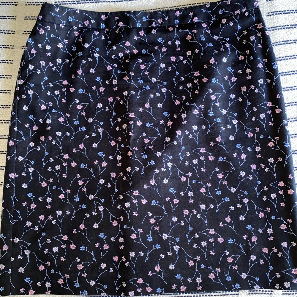 Knee Length Liz Claiborne Pencil Skirt